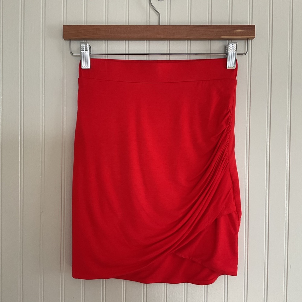 Lovers + Friends Voyage Skirt Red - Picture 2 of 8